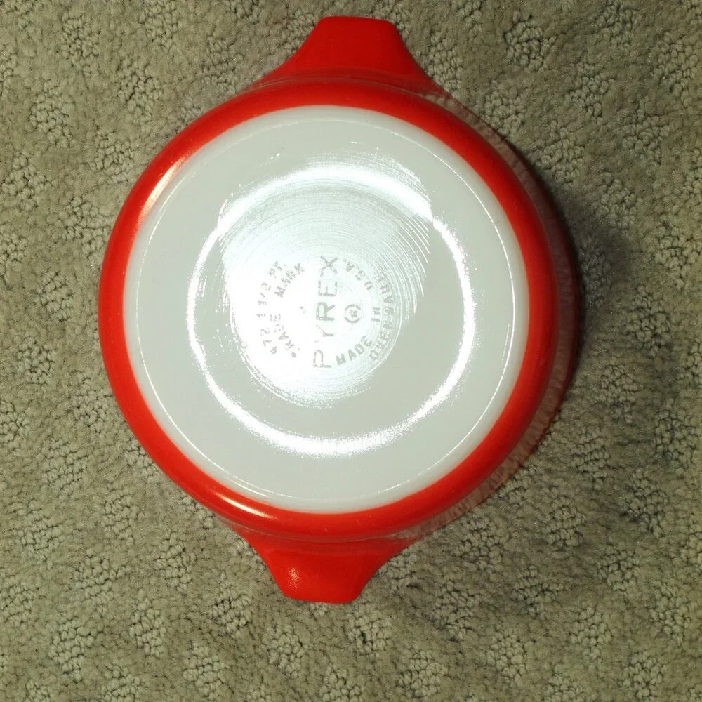Pyrex Vintage Friendship 471 / 472 / 473 Casserole w 2 White Patterned Lids